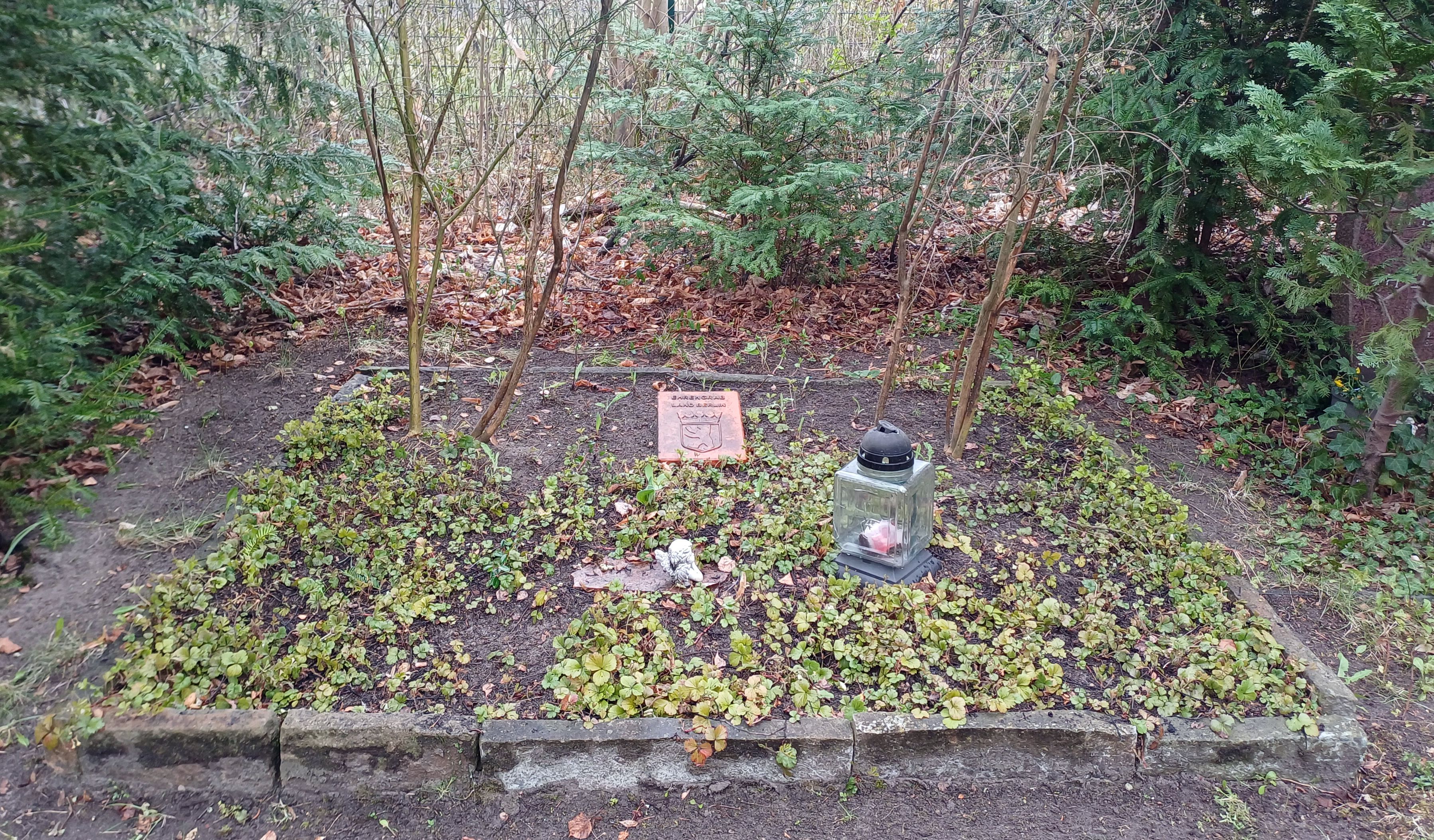 Ehrengrab von Walter Nicklitz auf dem Parkfriedhof Neukölln